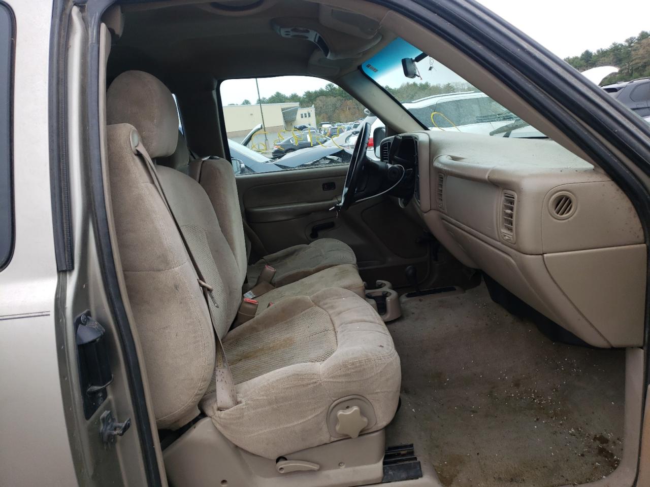Photo 5 from auction – 2001 CHEVROLET SILVERADO with VIN 2GCEK19V811362832