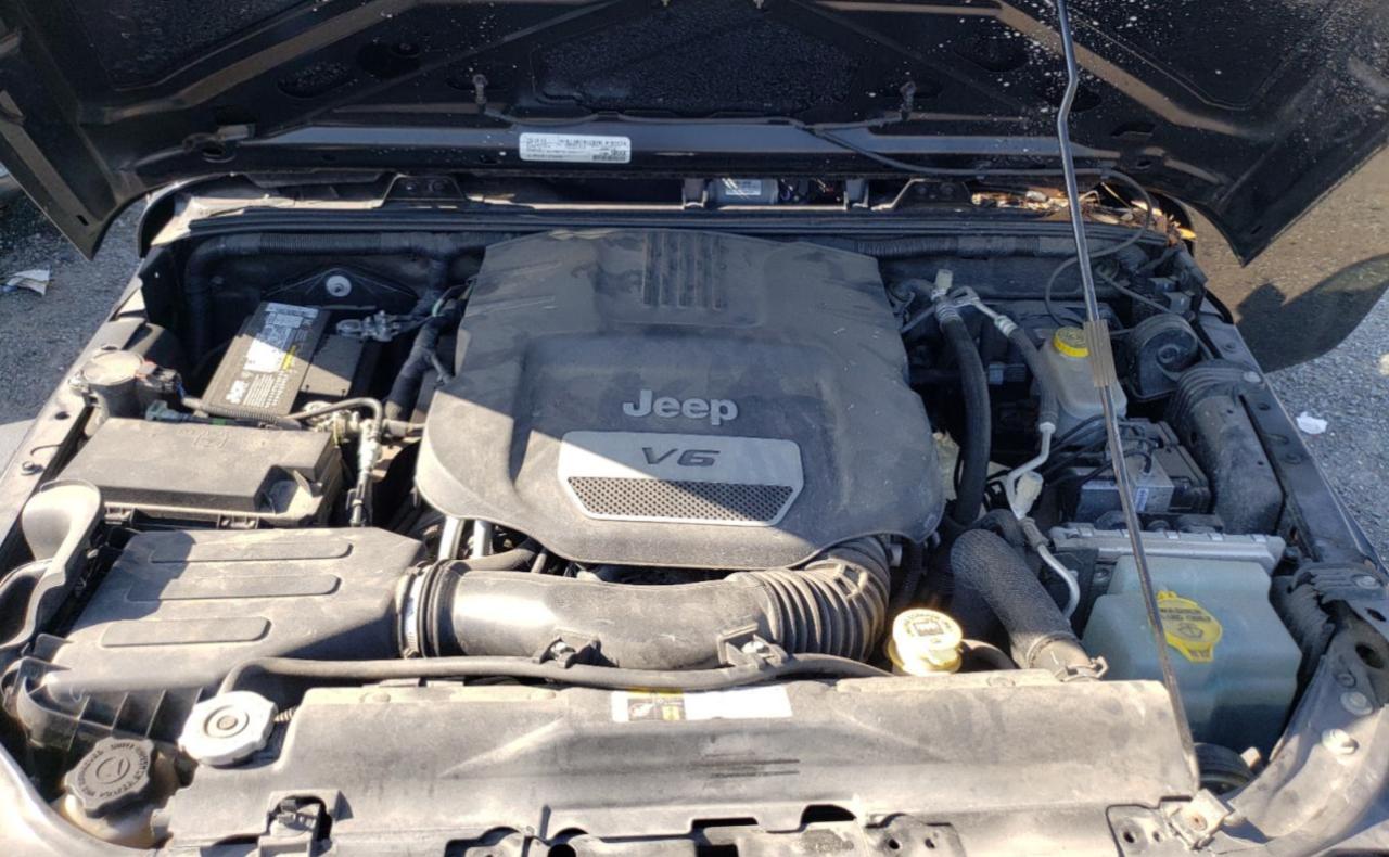 Photo 7 from auction – 2016 JEEP WRANGLER U with VIN 1C4BJWDG0GL114945
