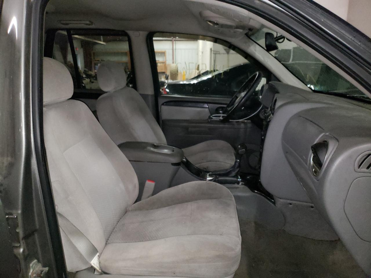 Photo 5 from auction – 2008 GMC ENVOY with VIN 1GKDT13S682142630