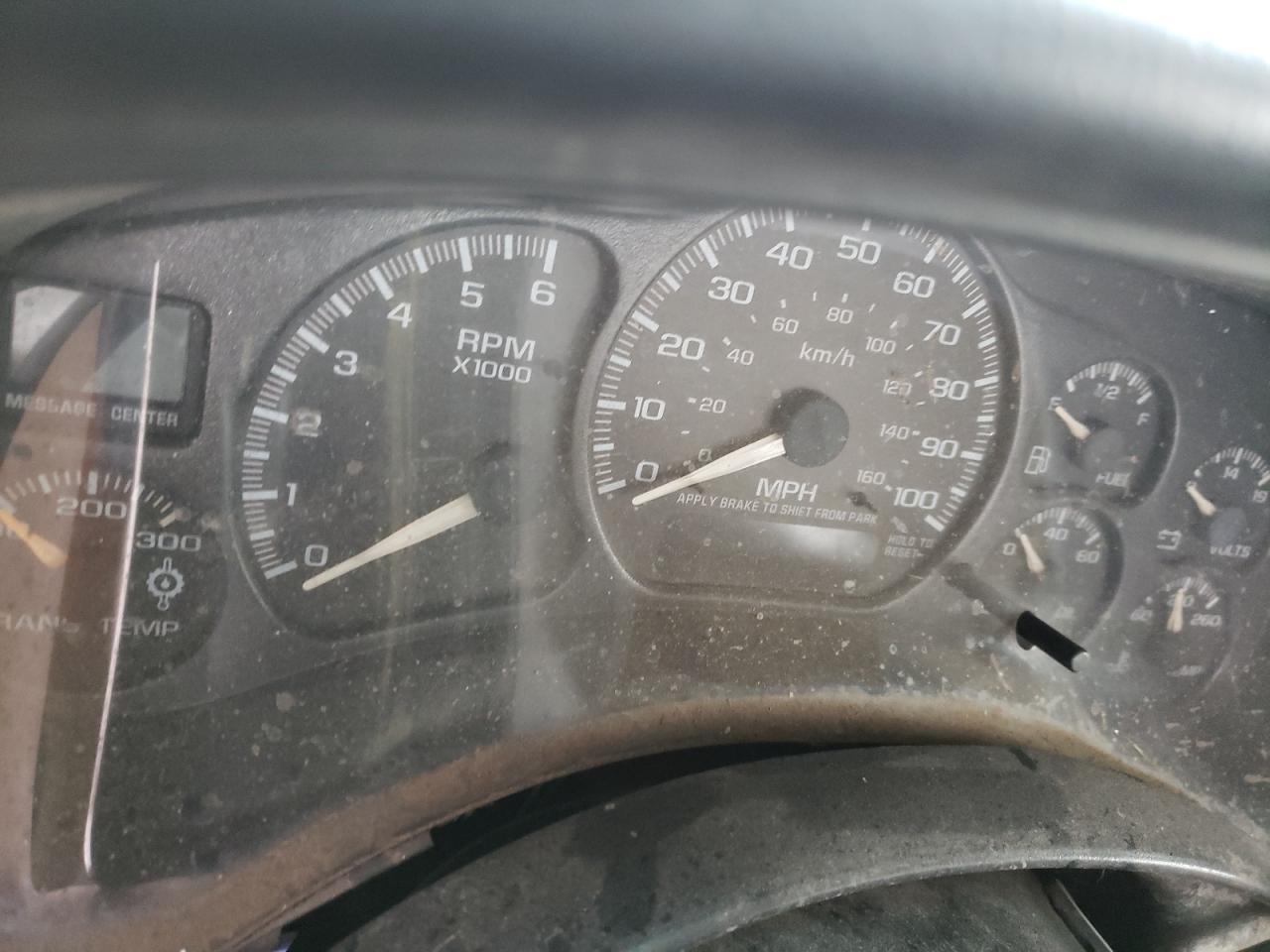 Photo 8 from auction – 2002 CHEVROLET SILVERADO with VIN 1GBHC24U52Z222068