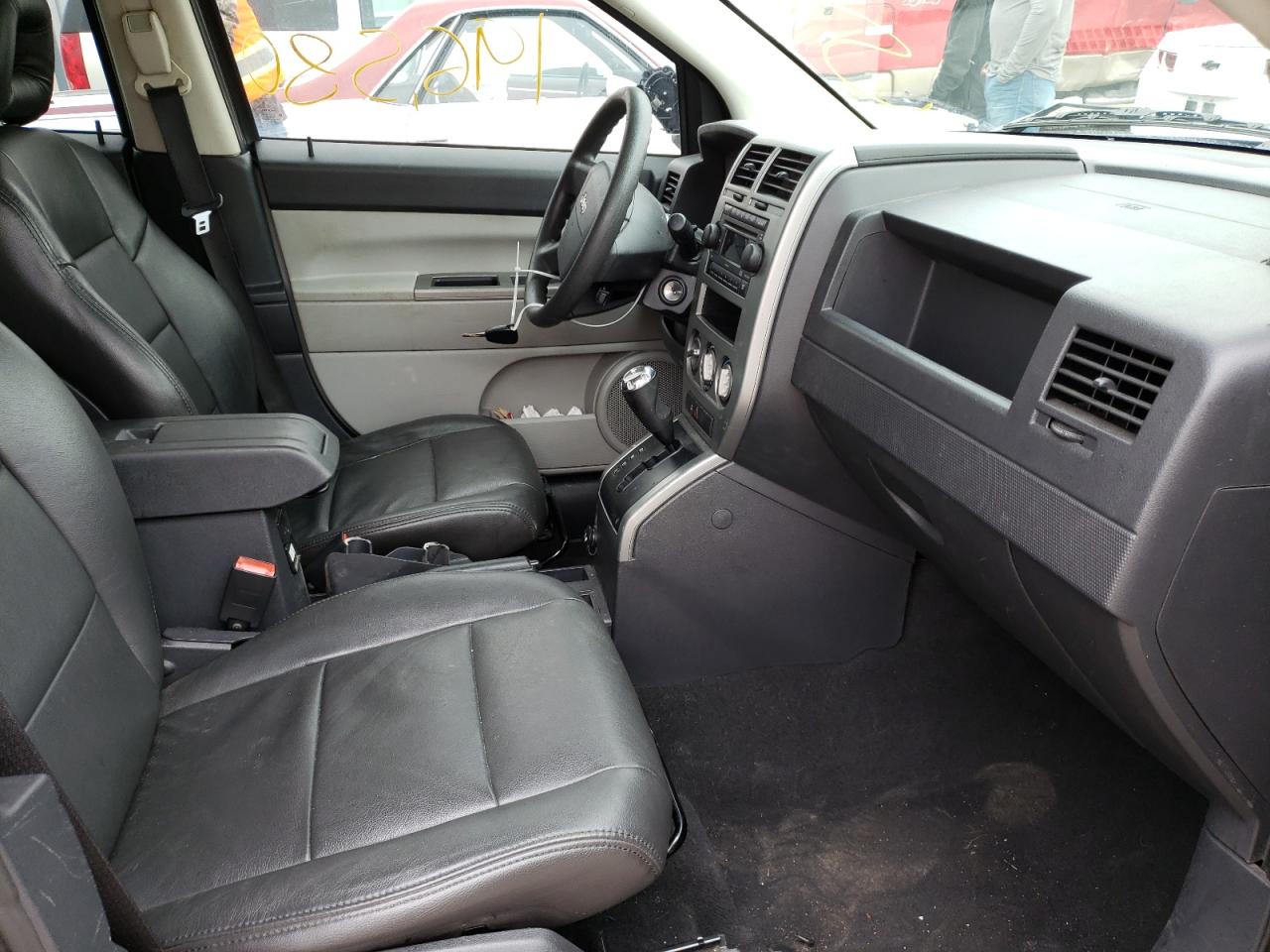 Photo 5 from auction – 2007 JEEP COMPASS with VIN 1J8FT47W87D206049