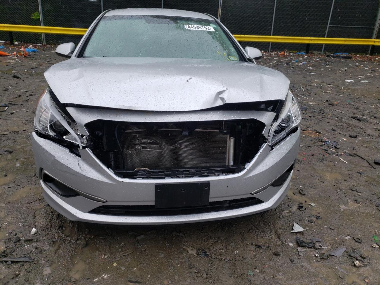 Photo 9 from auction – 2016 HYUNDAI SONATA SE with VIN 5NPE24AF7GH389128