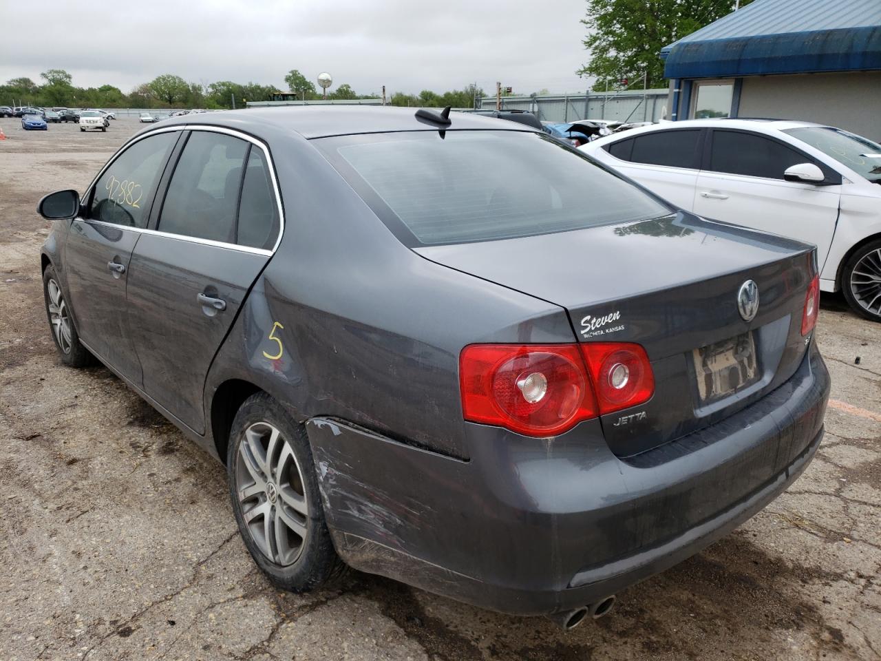 Photo 3 from auction – 2006 VOLKSWAGEN JETTA 2.5 with VIN 3VWSF71K26M735016