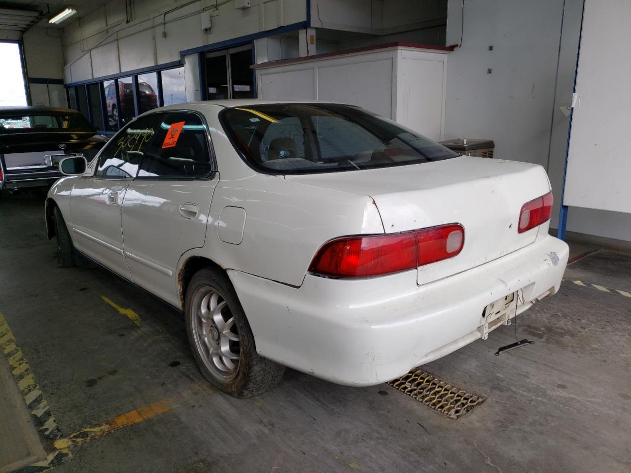 Photo 3 from auction – 2000 ACURA INTEGRA LS with VIN JH4DB7654YS003943