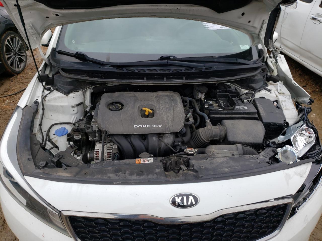 Photo 7 from auction – 2017 KIA FORTE LX with VIN 3KPFK4A78HE114628