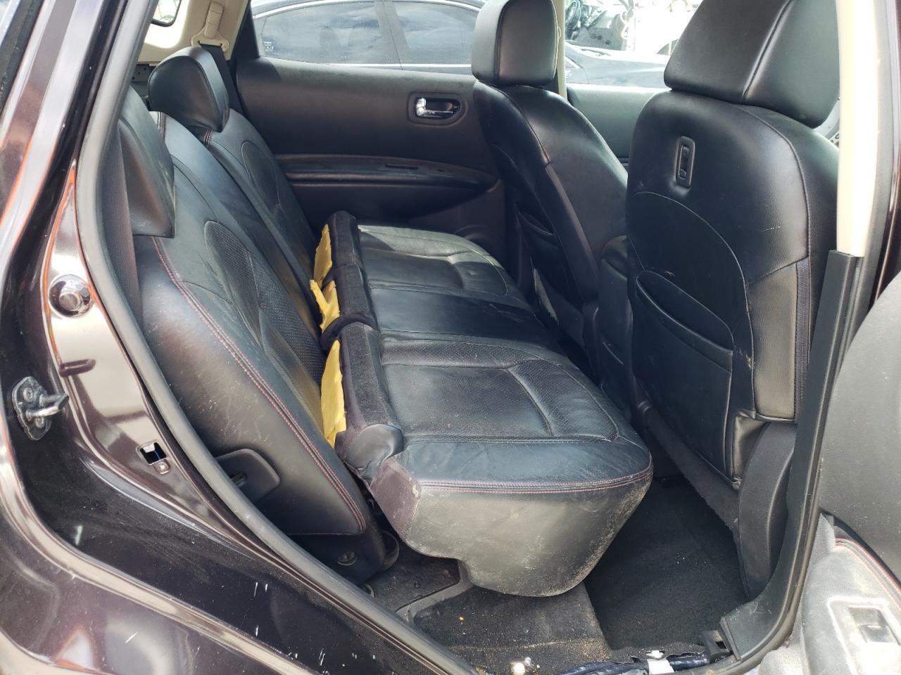 Photo 6 from auction – 2012 NISSAN ROGUE S with VIN JN8AS5MT6CW279833