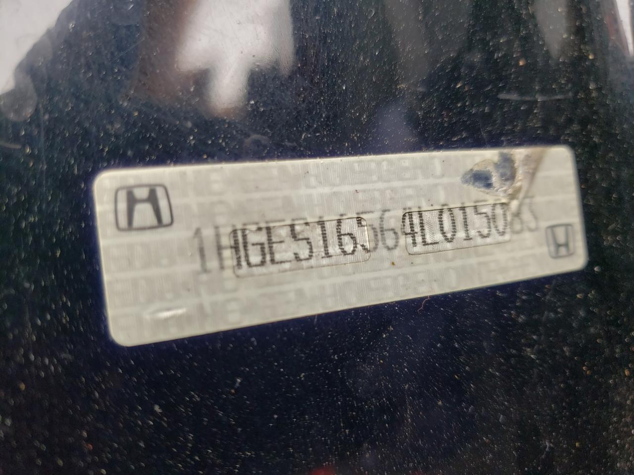 Photo 10 from auction – 2004 HONDA CIVIC LX with VIN 1HGES16564L015083