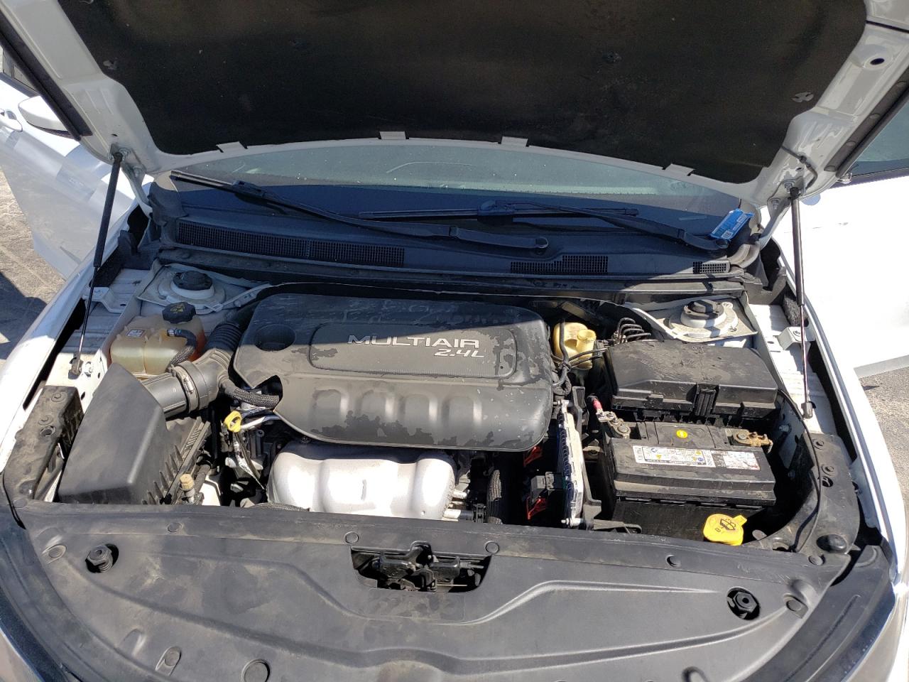 Photo 7 from auction – 2015 CHRYSLER 200 S with VIN 1C3CCCBB4FN546238