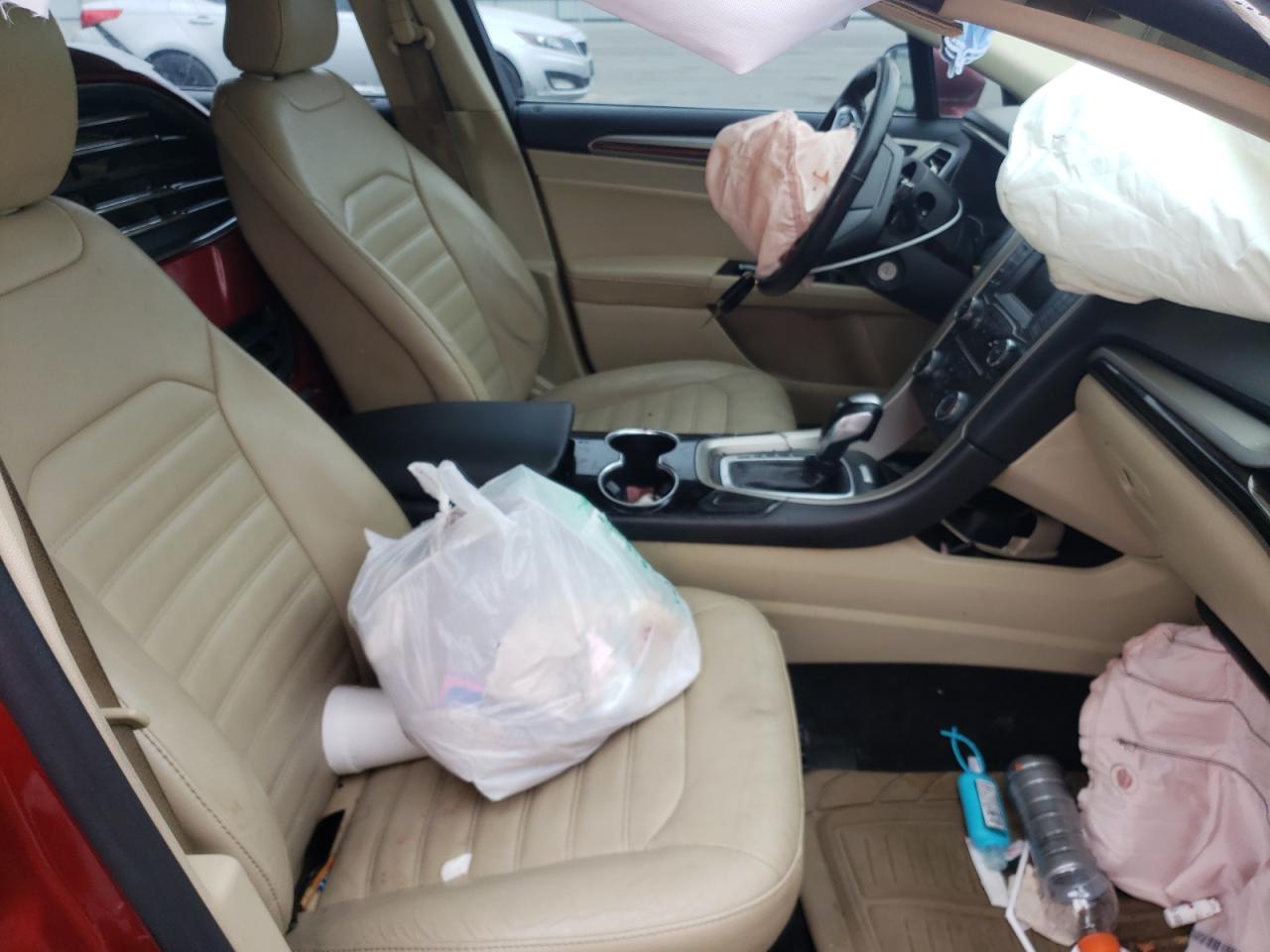 Photo 5 from auction – 2015 FORD FUSION SE with VIN 3FA6P0HD1FR251072