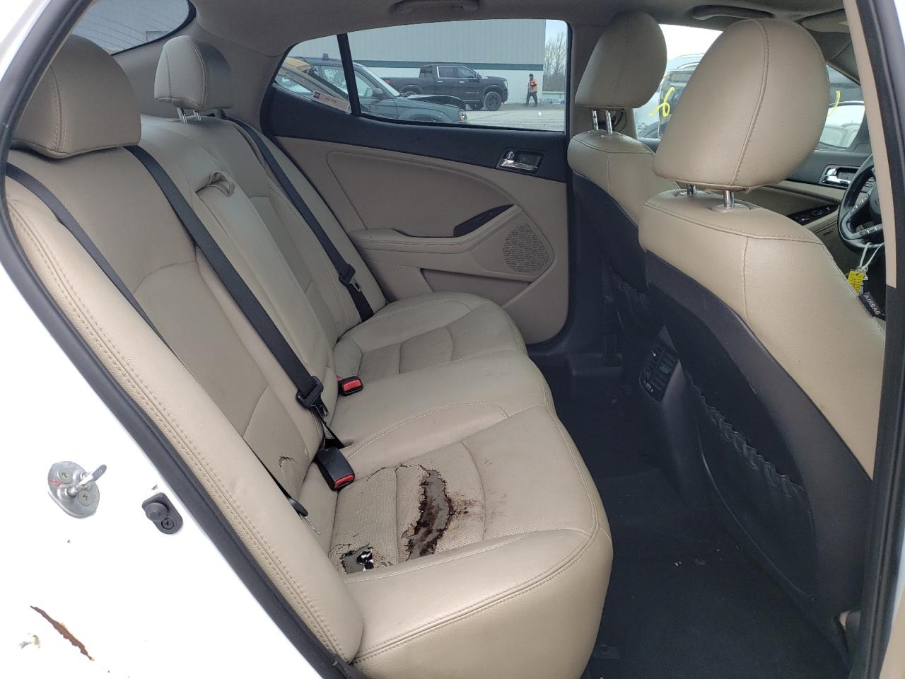 Photo 6 from auction – 2013 KIA OPTIMA EX with VIN 5XXGN4A7XDG195144