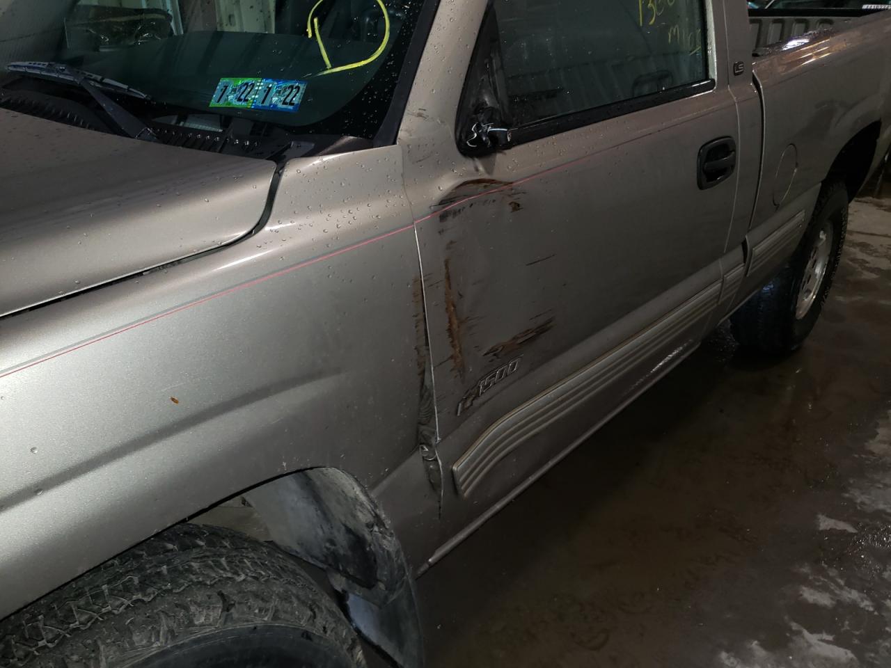 Photo 9 from auction – 2000 CHEVROLET SILVERADO with VIN 1GCEK14T0YZ167900