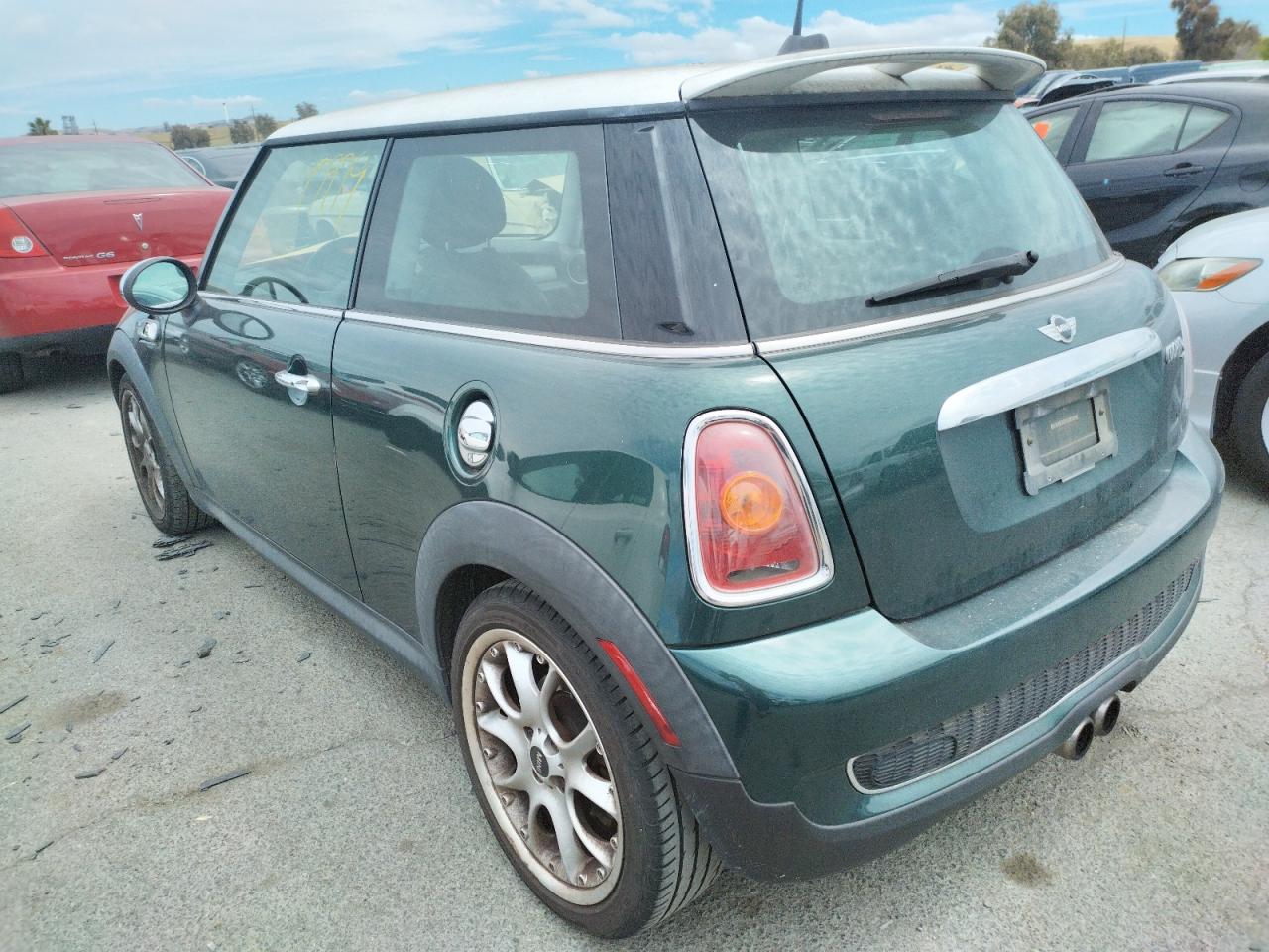 Photo 3 from auction – 2008 MINI COOPER S with VIN WMWMF73508TT90427