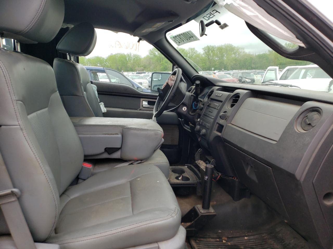 Photo 5 from auction – 2011 FORD F150 with VIN 1FTNF1ET5BKE10619