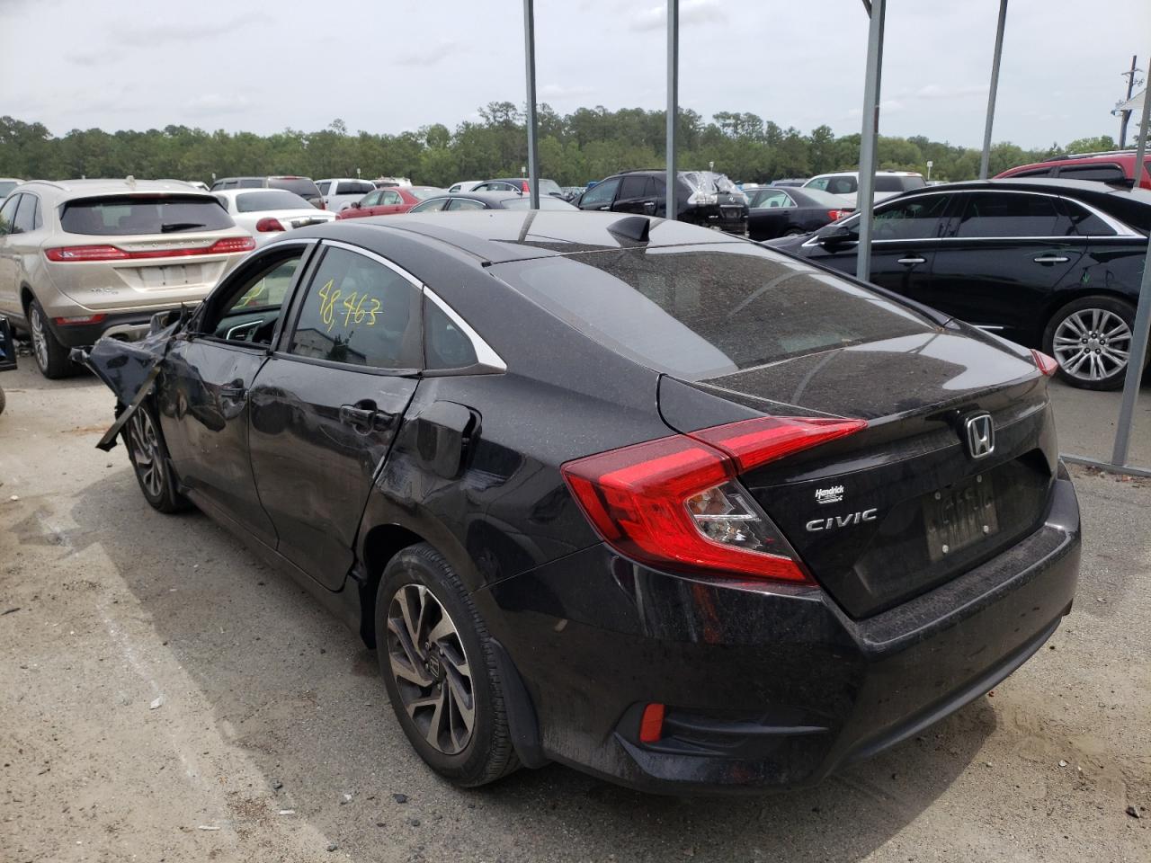 Photo 3 from auction – 2018 HONDA CIVIC EX with VIN 2HGFC2F70JH581953