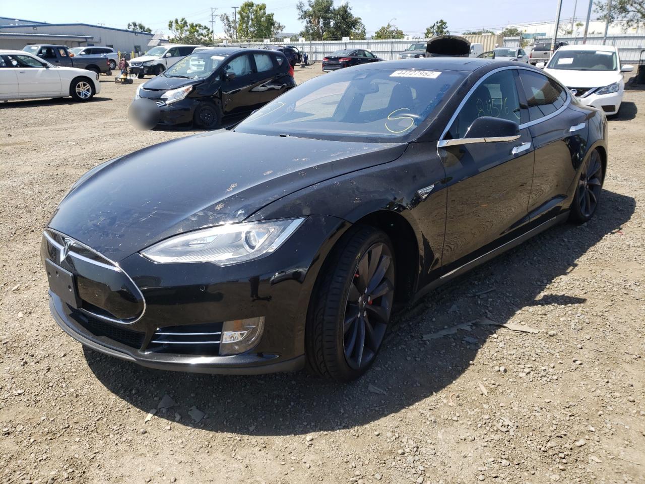Photo 2 from auction – 2015 TESLA MODEL S 85 with VIN 5YJSA1H23FFP79566
