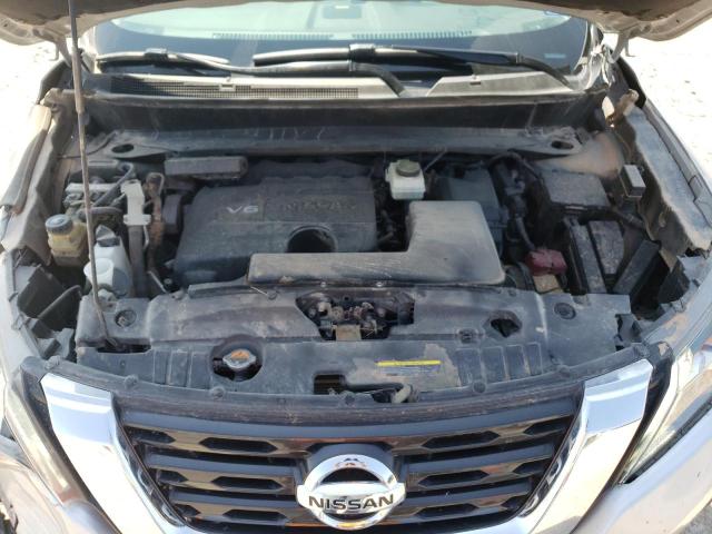 Photo 7 from auction – 2017 NISSAN PATHFINDER with VIN 5N1DR2MNXHC610728