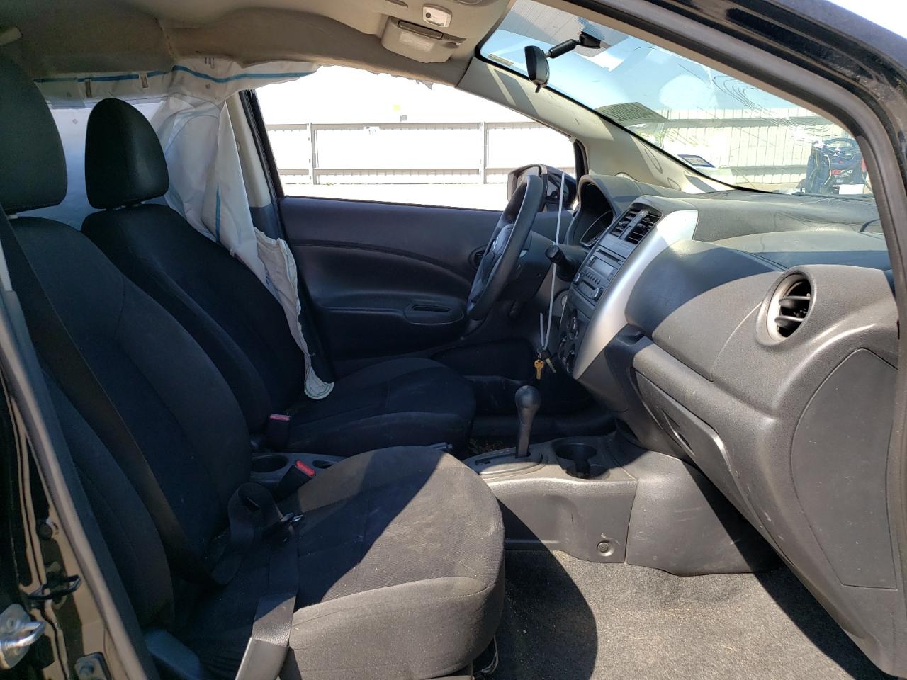 Photo 5 from auction – 2015 NISSAN VERSA NOTE with VIN 3N1CE2CP4FL447089