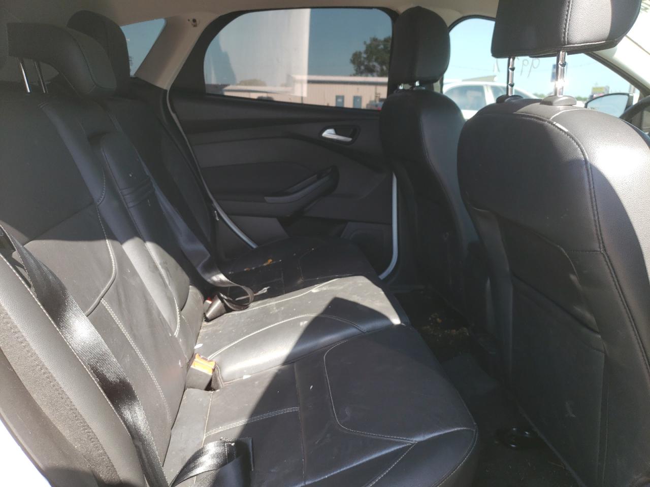 Photo 6 from auction – 2015 FORD FOCUS SE with VIN 1FADP3K23FL356923