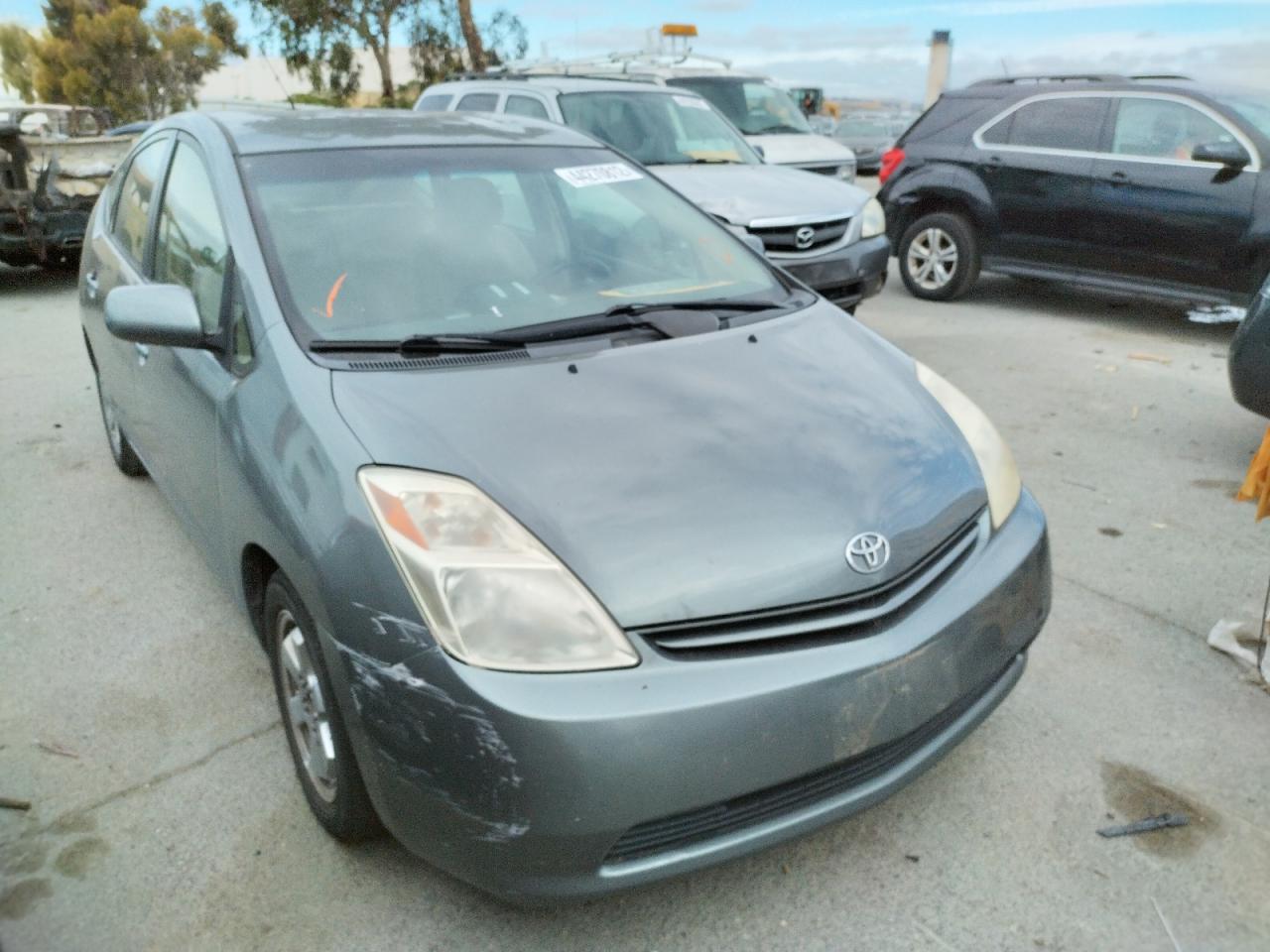 TOYOTA PRIUS 2005 with VIN JTDKB20U450129545 - Photo from auction