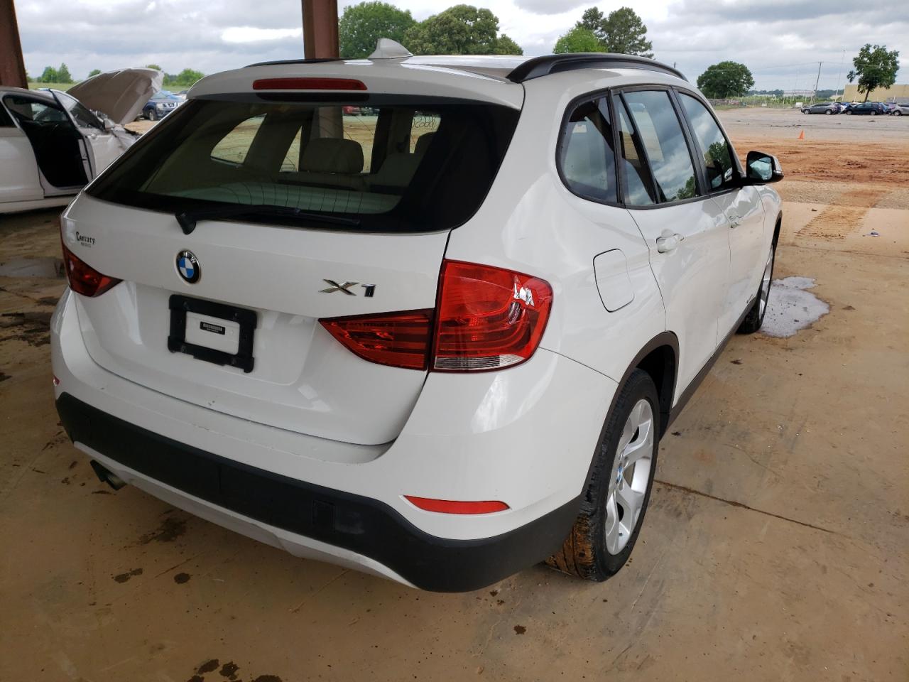 Photo 4 from auction – 2013 BMW X1 SDRIVE2 with VIN WBAVM1C54DVW41584