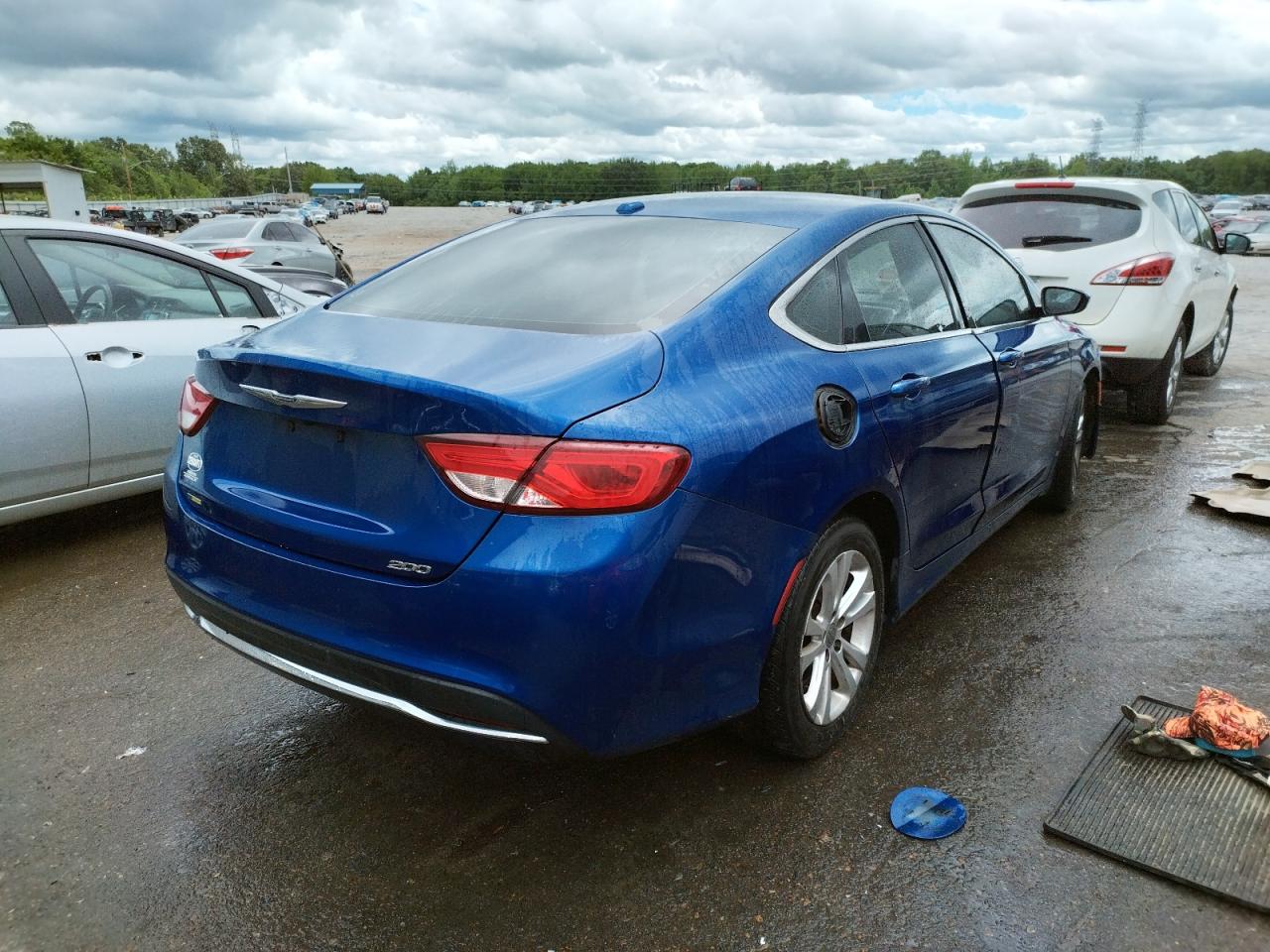 Photo 4 from auction – 2015 CHRYSLER 200 LIMITE with VIN 1C3CCCAB3FN650009