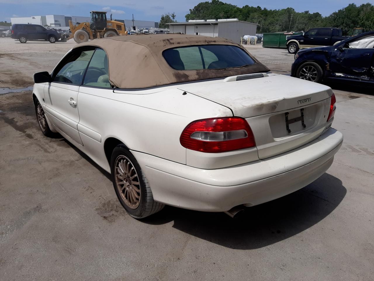 Photo 3 from auction – 2004 VOLVO C70 LPT with VIN YV1NC63D94J047262