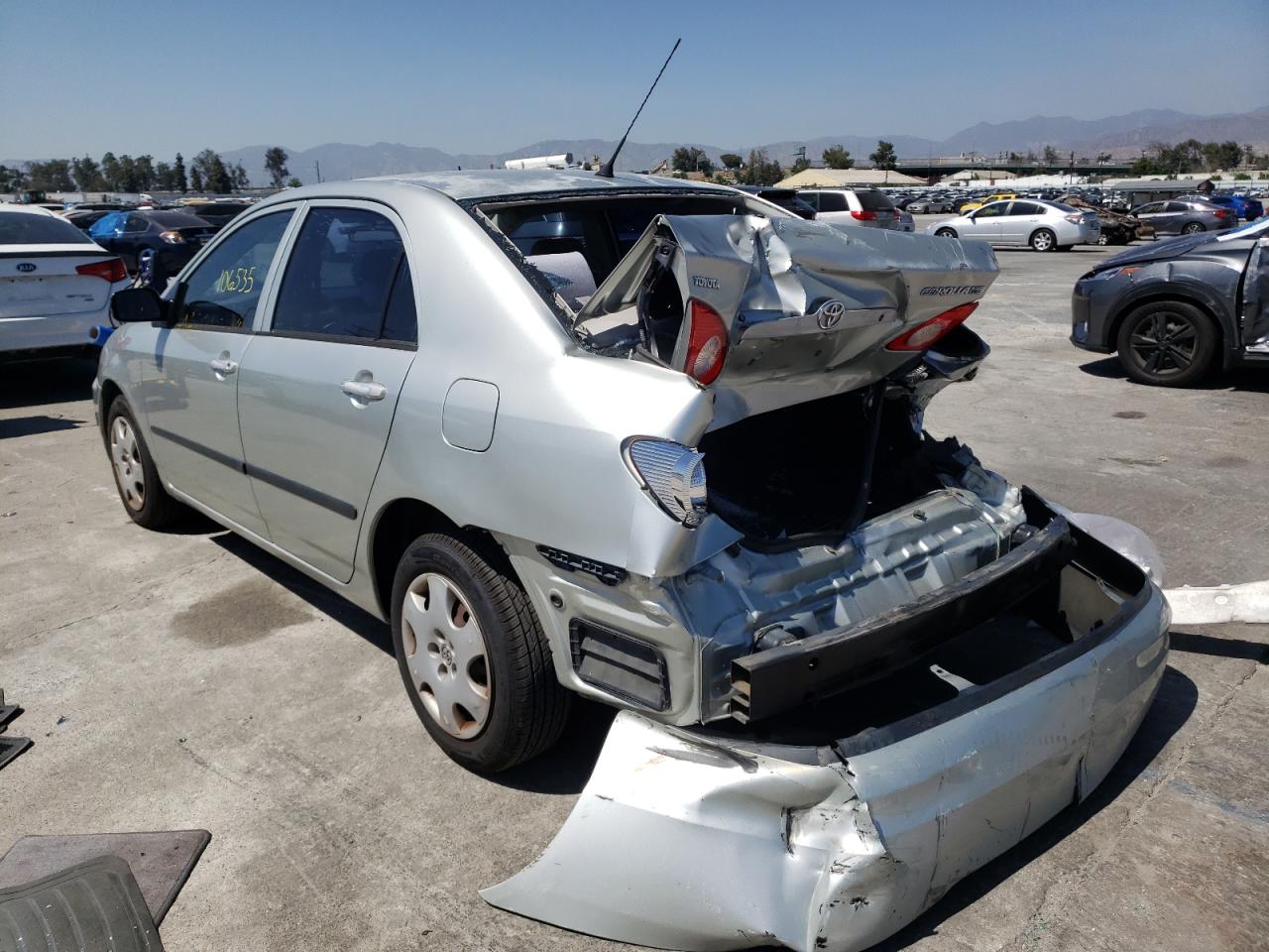 Photo 3 from auction – 2004 TOYOTA COROLLA CE with VIN JTDBR32E242021189