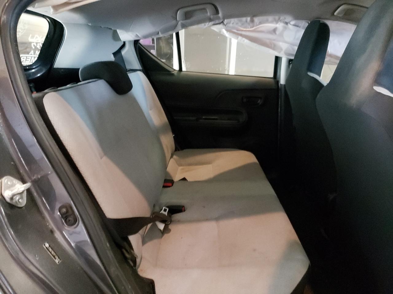Photo 6 from auction – 2015 TOYOTA PRIUS C with VIN JTDKDTB31F1096407