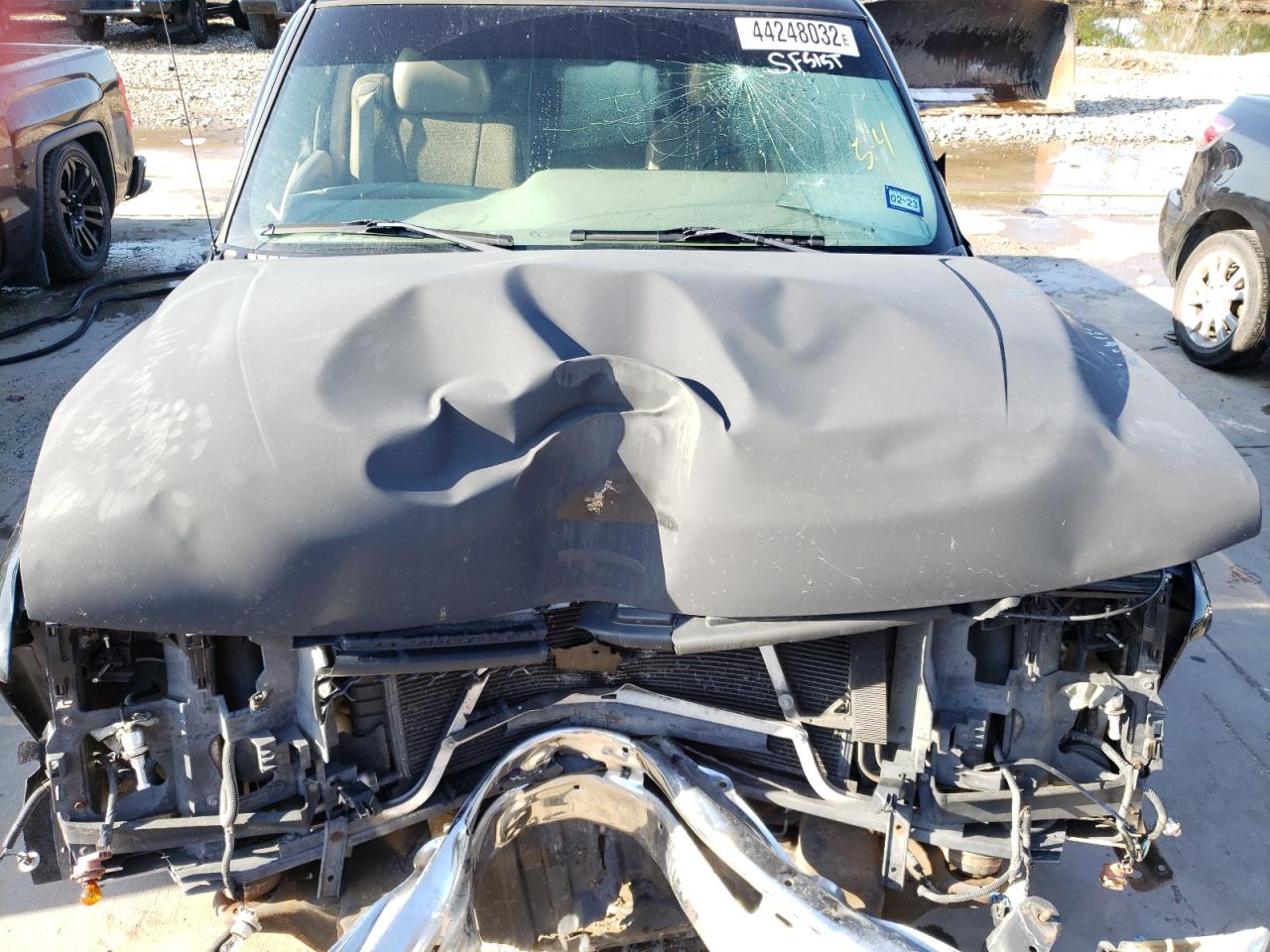 Photo 7 from auction – 2002 CHEVROLET SILVERADO with VIN 1GCEC14VX2Z120542
