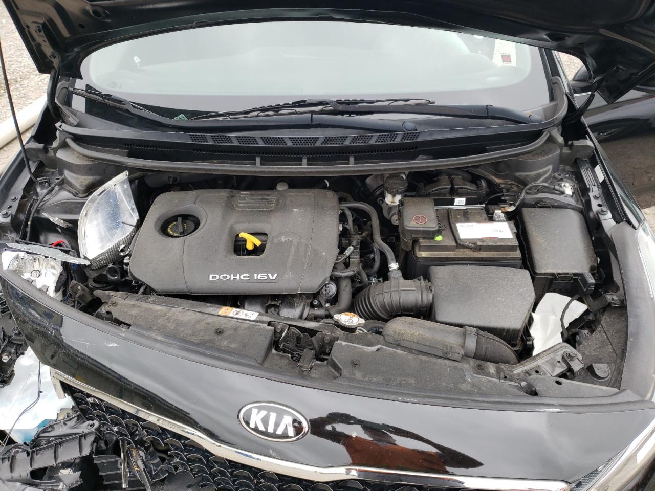 Photo 7 from auction – 2017 KIA FORTE LX with VIN 3KPFK4A74HE103612