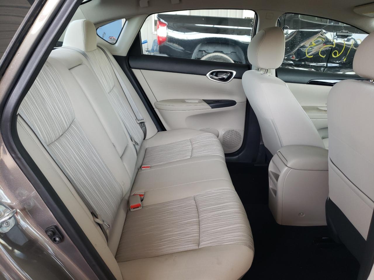 Photo 6 from auction – 2016 NISSAN SENTRA S with VIN 3N1AB7AP5GL665575
