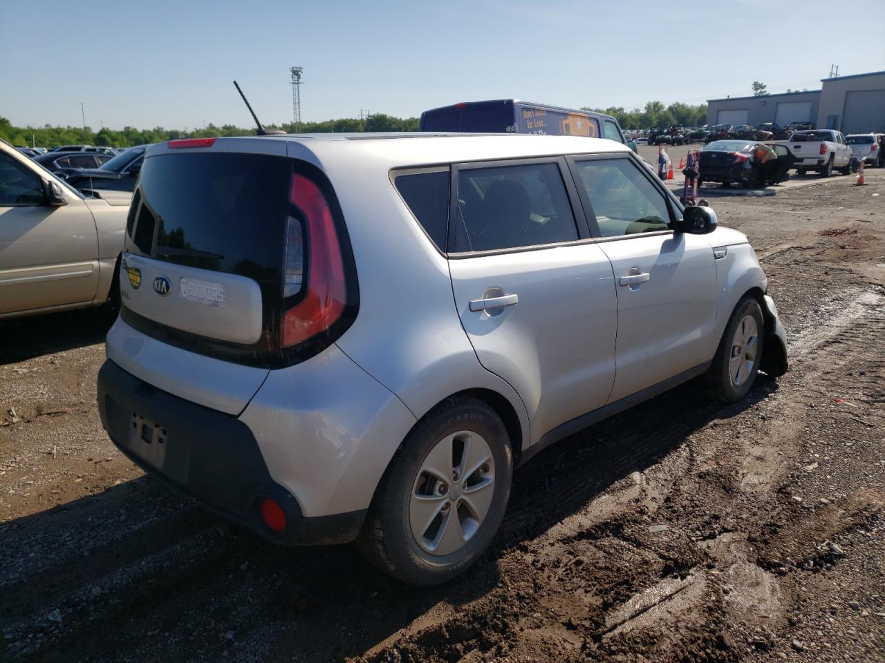 Photo 4 from auction – 2015 KIA SOUL with VIN KNDJN2A24F7792672