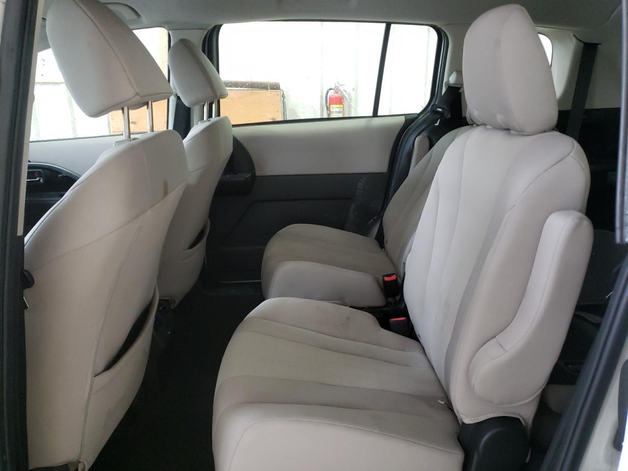 Photo 6 from auction – 2015 MAZDA 5 TOURING with VIN JM1CW2CL2F0178904