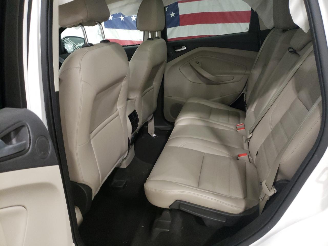 Photo 6 from auction – 2017 FORD ESCAPE SE with VIN 1FMCU9G91HUA94576
