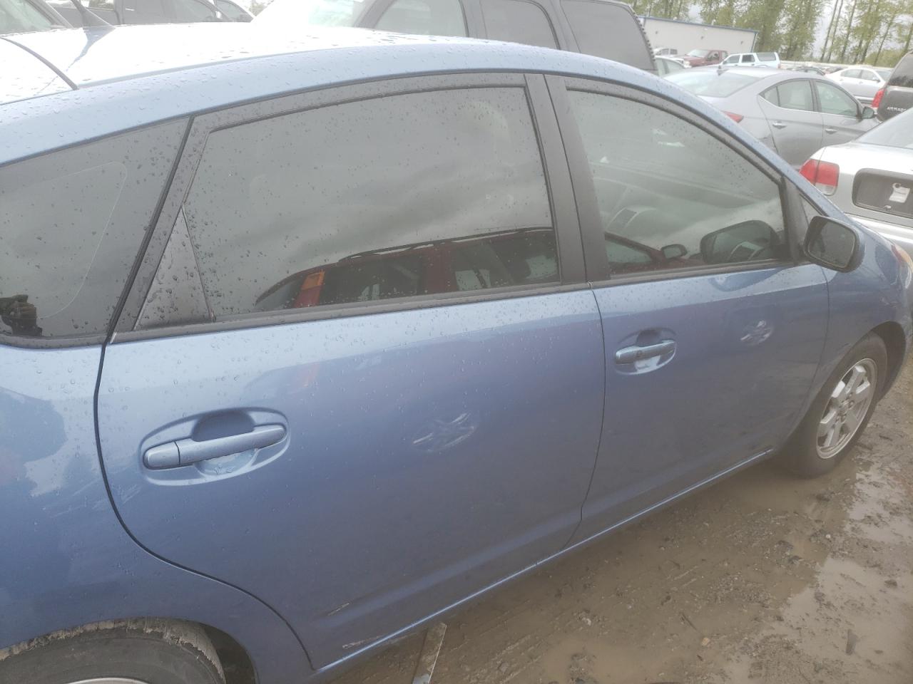 Photo 9 from auction – 2004 TOYOTA PRIUS with VIN JTDKB20U040070816