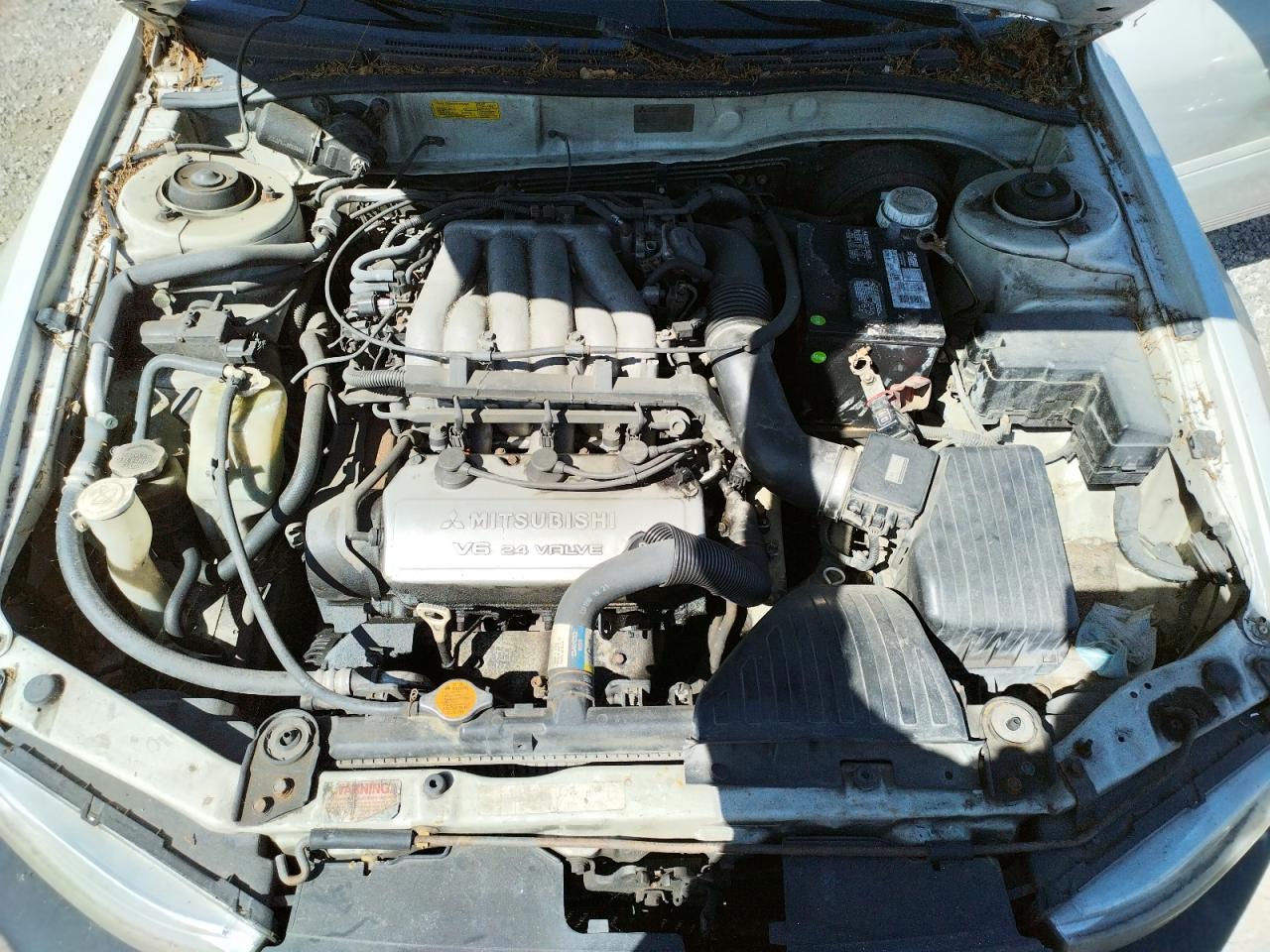 Photo 7 from auction – 2000 MITSUBISHI GALANT LS with VIN 4A3AA56L1YE091260