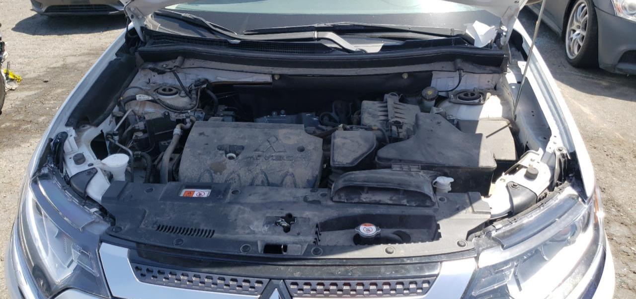 Photo 7 from auction – 2020 MITSUBISHI OUTLANDER with VIN JA4AZ3A31LZ025004