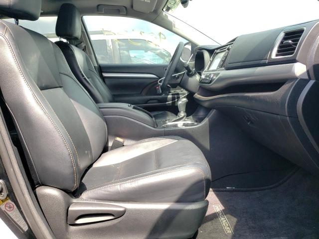 Photo 5 from auction – 2016 TOYOTA HIGHLANDER with VIN 5TDKKRFH4GS148406