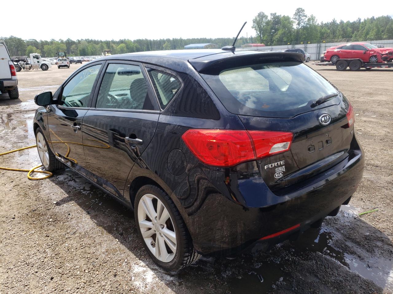 Photo 3 from auction – 2011 KIA FORTE SX with VIN KNAFW5A31B5412669