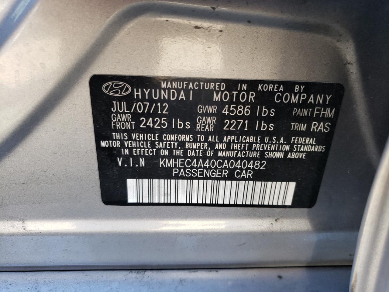 Photo 10 from auction – 2012 HYUNDAI SONATA HYB with VIN KMHEC4A40CA040482