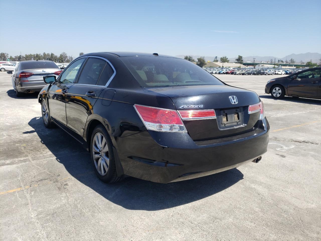 Photo 3 from auction – 2012 HONDA ACCORD EXL with VIN 1HGCP2F88CA066054