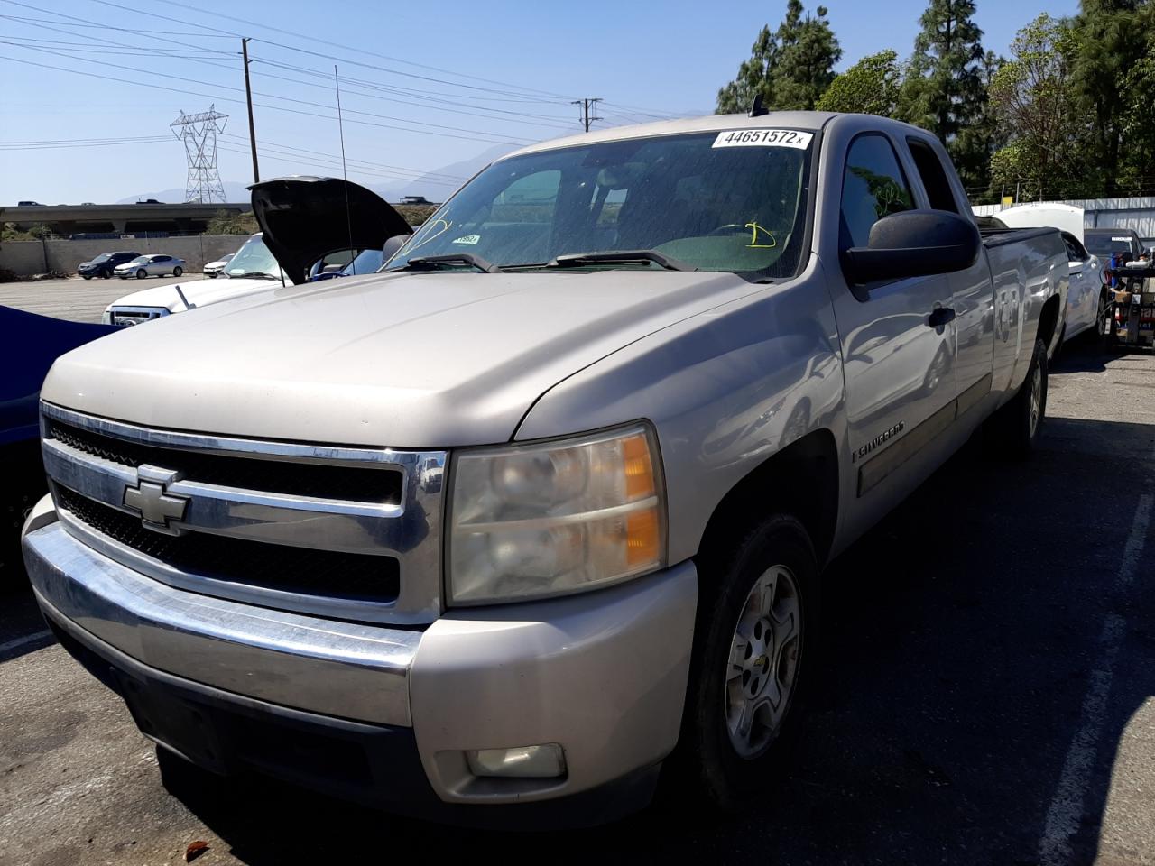 Photo 2 from auction – 2007 CHEVROLET C1500 SILV with VIN 1GCEC19J07E511574