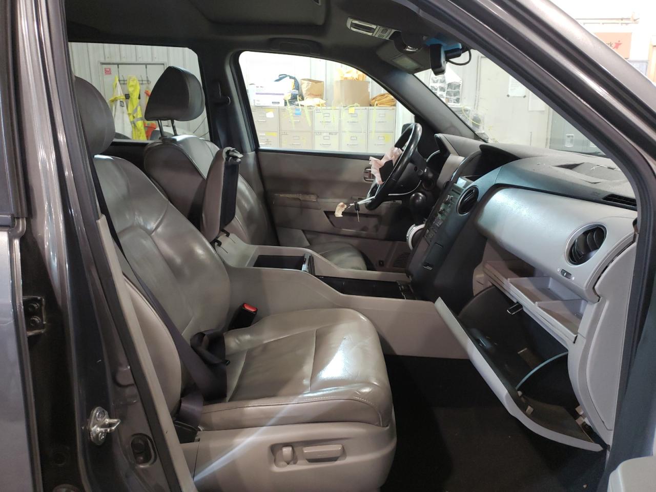 Photo 5 from auction – 2011 HONDA PILOT EXL with VIN 5FNYF4H5XBB048344