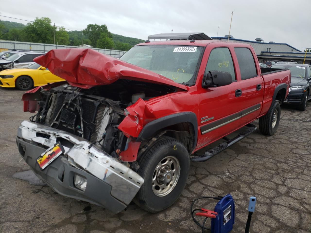 Photo 2 from auction – 2005 CHEVROLET SILVERADO with VIN 1GCHK23285F901305