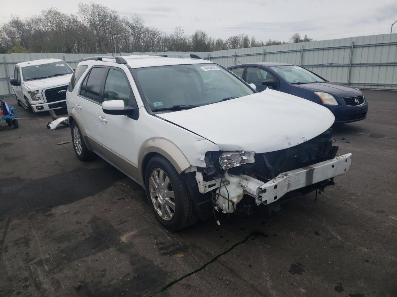 FORD TAURUS X E 2008 with VIN 1FMDK07W28GA22389 - Photo from auction