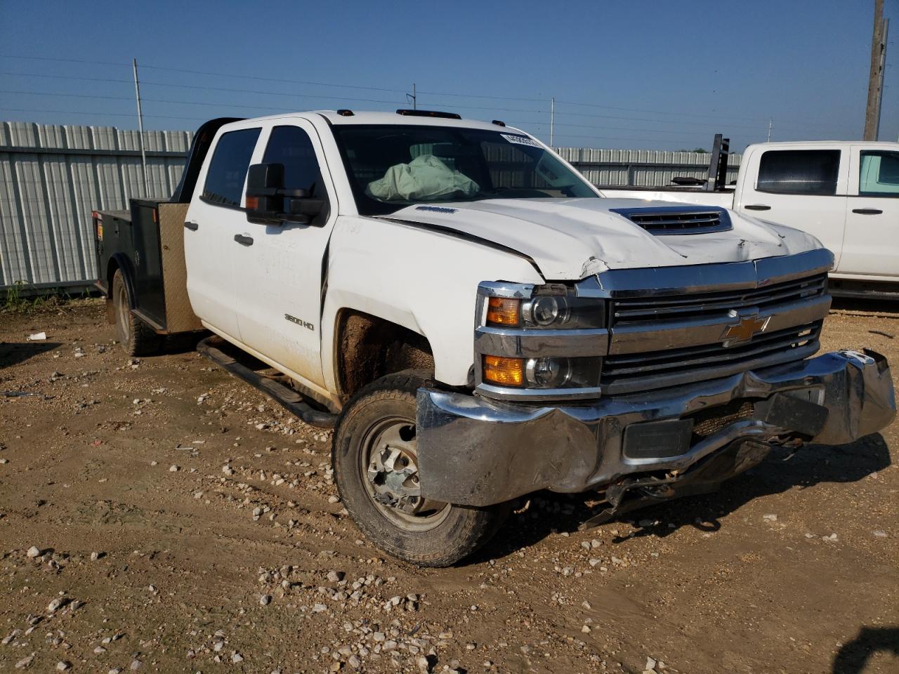 CHEVROLET SILVERADO 2017 with VIN 1GB4KYCY4HF111742 - Photo from auction