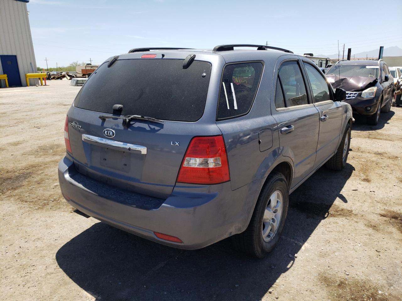 Photo 4 from auction – 2008 KIA SORENTO EX with VIN KNDJD735X85833280