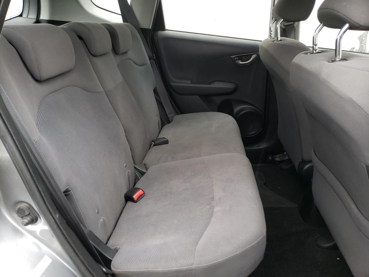 Photo 6 from auction – 2010 HONDA FIT with VIN JHMGE8H24AC034929