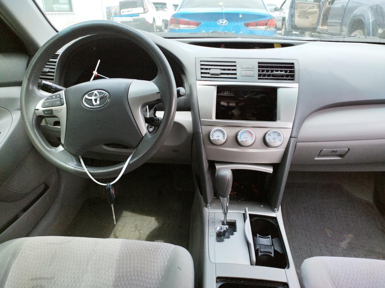 Photo 9 from auction – 2010 TOYOTA CAMRY BASE with VIN 4T4BF3EK3AR062751