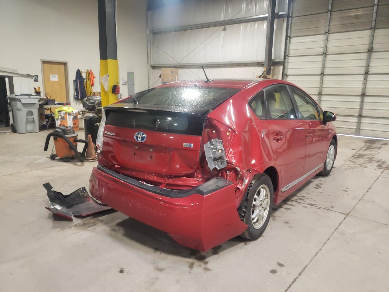 Photo 4 from auction – 2011 TOYOTA PRIUS with VIN JTDKN3DU6B0279336